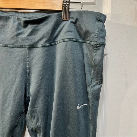 Nike Running Cropped Leggings - Picture 2 of 5